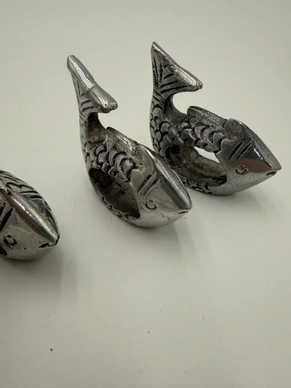 Set Of 4 Handcrafted Silver Fish Napkin Rings Pewter Table Dinning